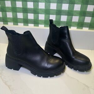 Steve Madden Women's Howler Chelsea Boot